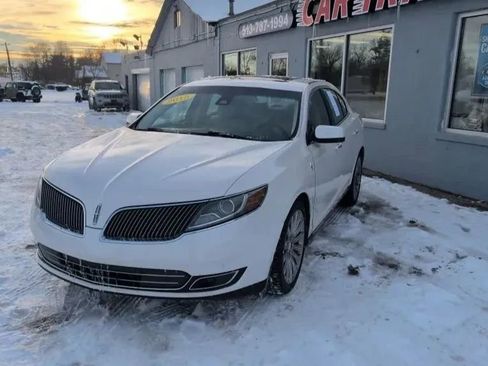 Used 2015 Lincoln MKS AWD w/ Equipment Group 101A image 5