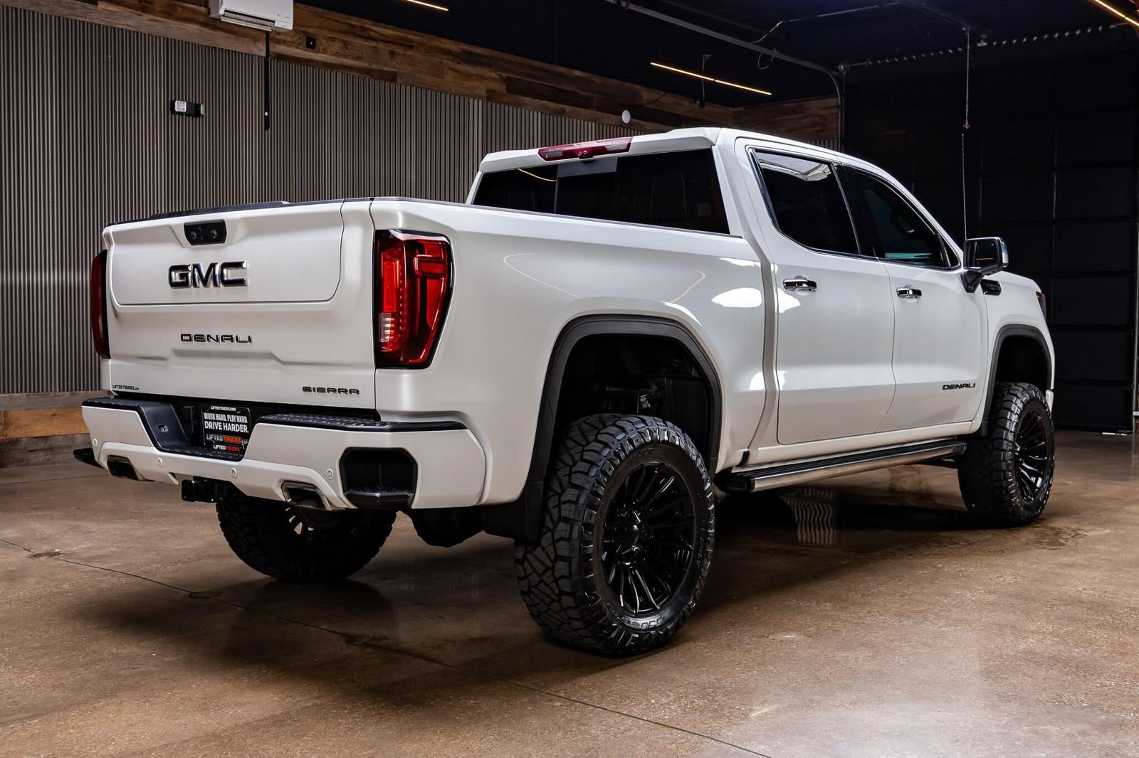 Used 2024 GMC Sierra 1500 Denali Ultimate AWD/4WD image 10