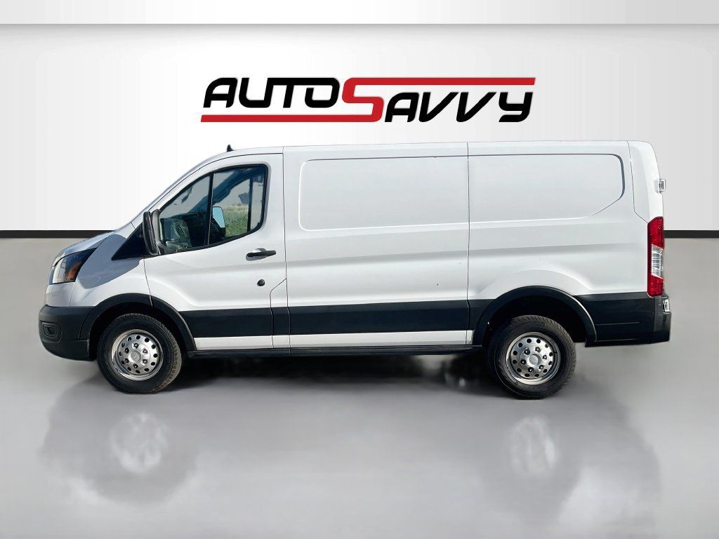 Used 2024 Ford Transit 150 Low Roof AWD image 4
