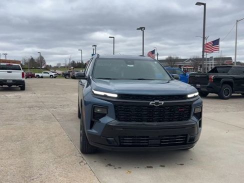 New 2026 Chevrolet Traverse RS w/ LPO, Floor Liner Package image 3