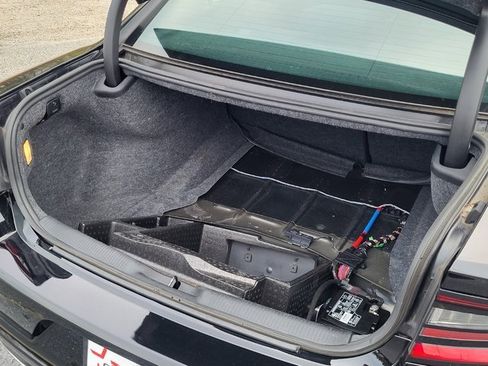 Used 2023 Dodge Charger SXT image 4