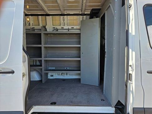 Used 2022 Mercedes-Benz Sprinter 2500 image 23