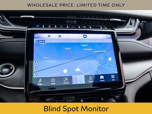 Used 2023 Jeep Grand Cherokee 4WD 4xe image 24