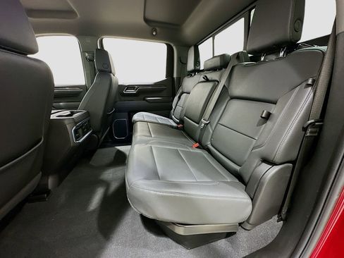 Used 2025 Chevrolet Silverado 1500 LTZ AWD/4WD image 25