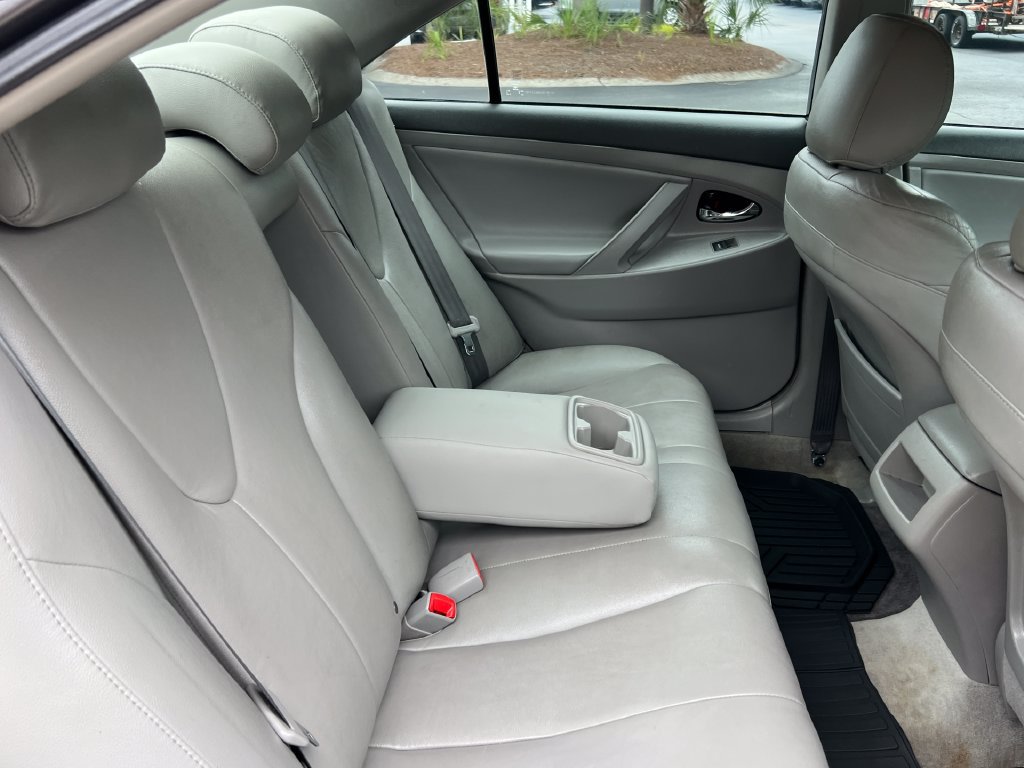 Used 2011 Toyota Camry LE w/ LE Extra-Value Pkg FWD image 18