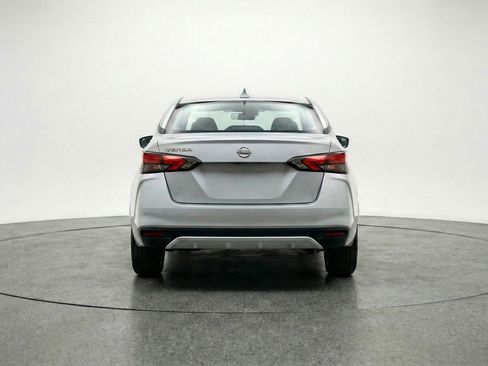 Used 2025 Nissan Versa SV FWD image 7