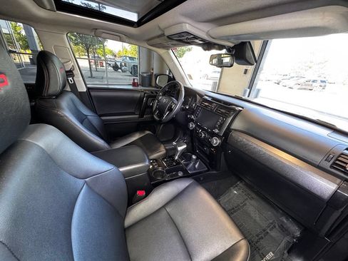 Used 2020 Toyota 4Runner TRD Off-Road Premium w/ Moonroof Package AWD/4WD image 49