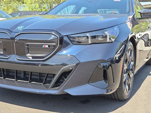 New 2026 BMW i5 M60 w/ Executive Package AWD/4WD image 23