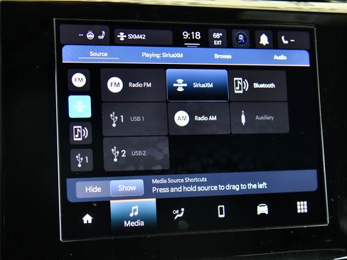 Used 2024 Jeep Grand Cherokee L Laredo image 25