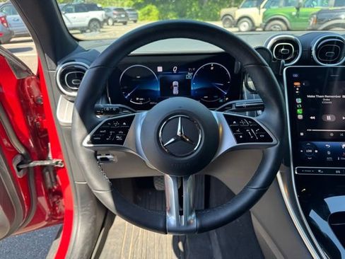 Used 2024 Mercedes-Benz GLC 300 image 20