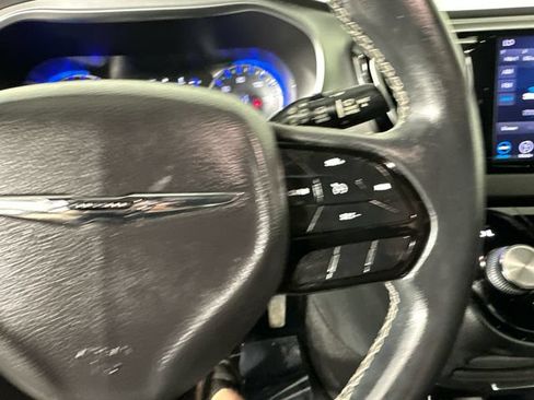 Certified 2018 Chrysler Pacifica Touring-L w/ Premium Audio Group FWD image 26