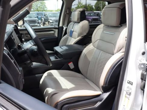 Used 2025 RAM 1500 Tungsten AWD/4WD image 14