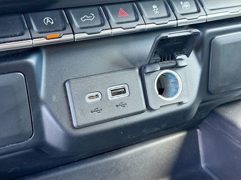 Used 2020 Chevrolet Silverado 1500 RST w/ All-Star Edition image 34