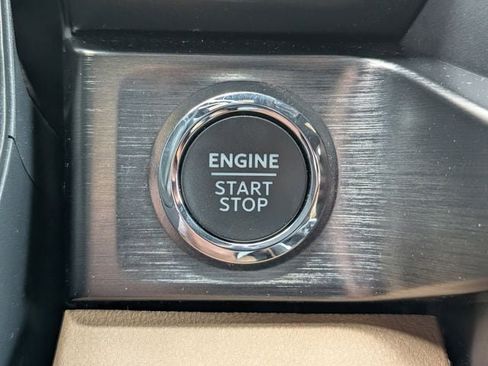 Used 2024 Ford F250 Lariat AWD/4WD image 19