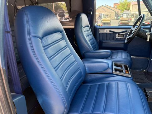 Used 1988 Chevrolet Blazer 4WD image 35