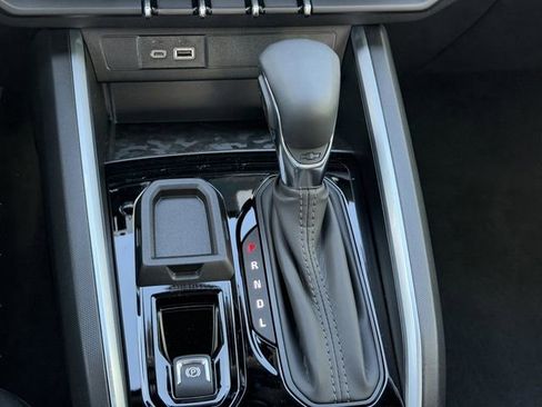 New 2025 Chevrolet Colorado LT RWD image 44