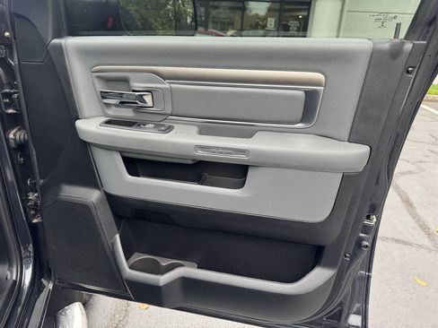 Used 2017 RAM 2500 Big Horn image 17