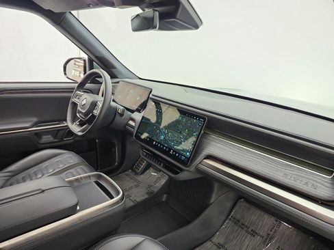 Used 2023 Rivian R1S Adventure AWD/4WD image 18