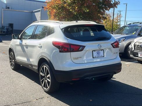Used 2019 Nissan Rogue Sport SL w/ Premium Package image 5