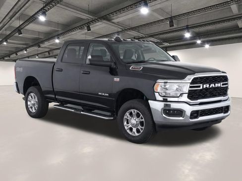 Used 2019 RAM 2500 Tradesman AWD/4WD image 2