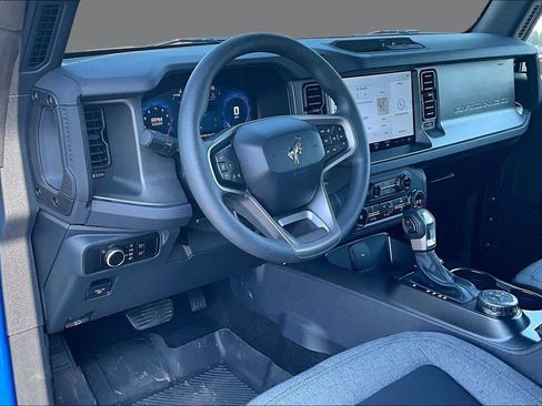 Used 2025 Ford Bronco 2-Door AWD/4WD image 7