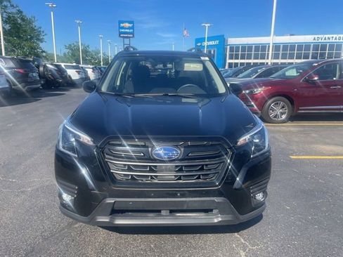 Used 2024 Subaru Forester Premium AWD/4WD image 5
