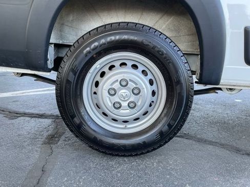 Used 2025 RAM ProMaster 2500 w/ Convenience Group FWD image 29