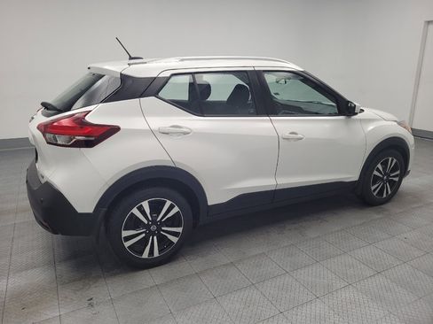 Used 2020 Nissan Kicks SV image 10