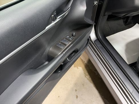 Used 2023 Toyota Camry LE image 23