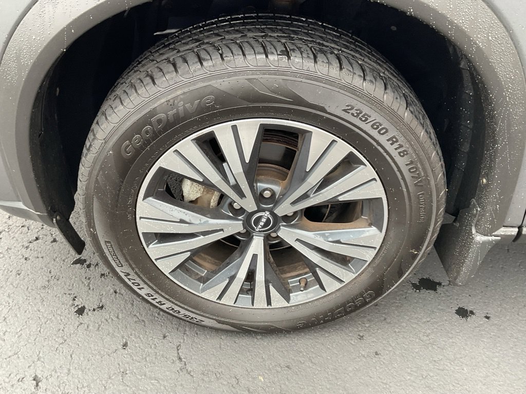 Used 2022 Nissan Rogue SV AWD/4WD image 9