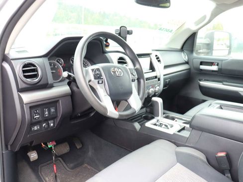 Certified 2016 Toyota Tundra SR5 w/ TRD Off Road Package AWD/4WD image 10