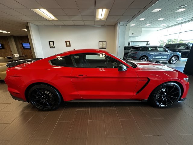 Used 2018 Ford Mustang Shelby GT350 w/ Electronics Package RWD image 4