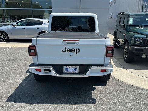 Used 2021 Jeep Gladiator Overland AWD/4WD image 3