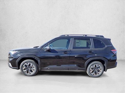 Used 2026 Subaru Forester Premium AWD/4WD image 2