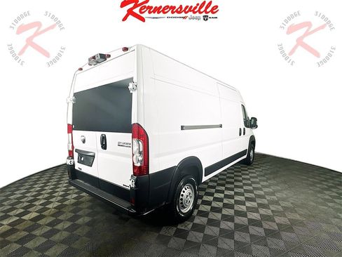 New 2025 RAM ProMaster 2500 w/ Premium Convenience Group image 7