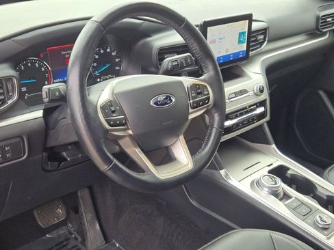 Used 2021 Ford Explorer XLT w/ Equipment Group 202A image 27