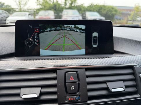 Used 2016 BMW M4 Convertible RWD image 24
