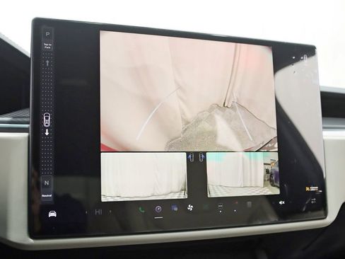 Used 2023 Tesla Model X Plaid image 17
