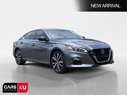 Used 2021 Nissan Altima 2.5 SR w/ SR Premium Package