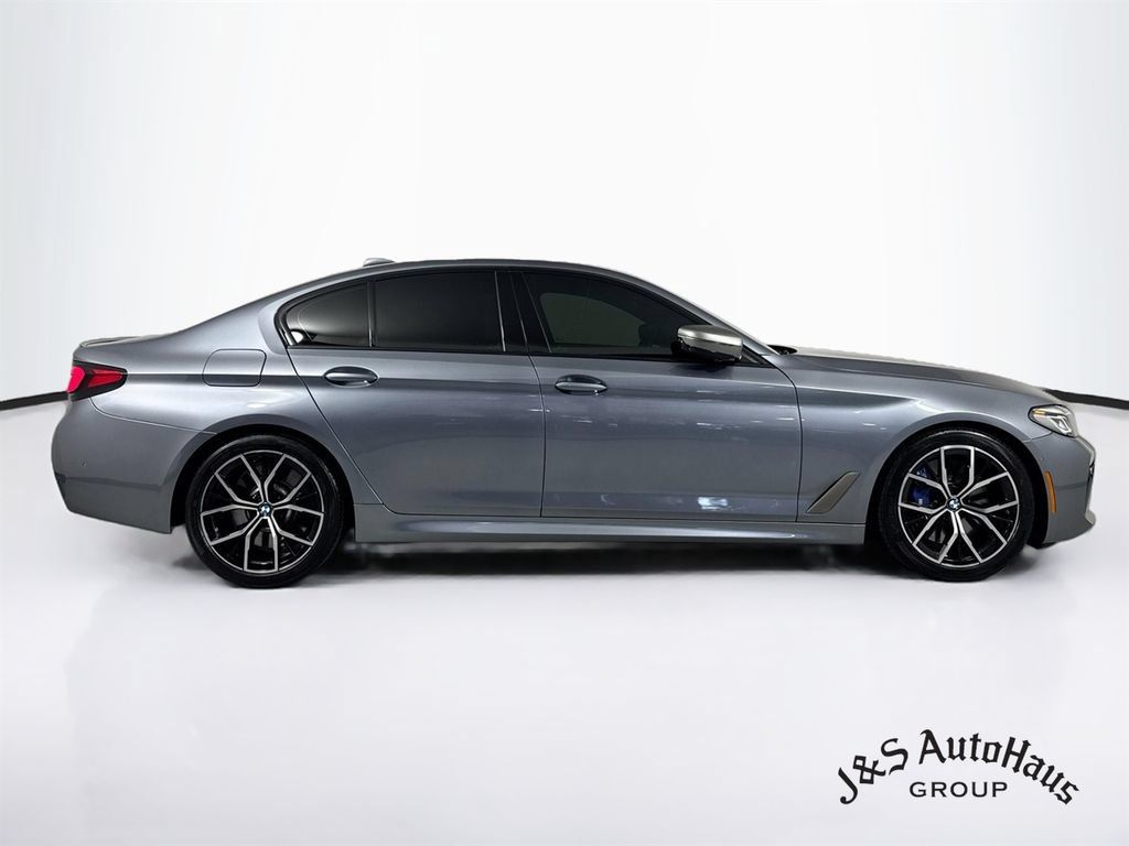 Used 2022 BMW M550i xDrive w/ Executive Package AWD/4WD image 8