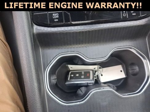 Used 2024 Jeep Grand Cherokee Limited 4xe image 10