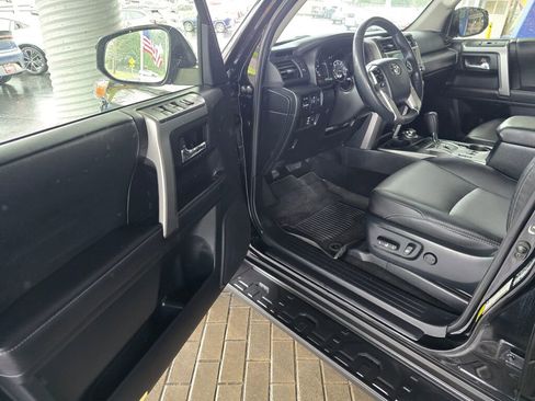 Used 2024 Toyota 4Runner SR5 Premium w/ Moonroof Package image 22