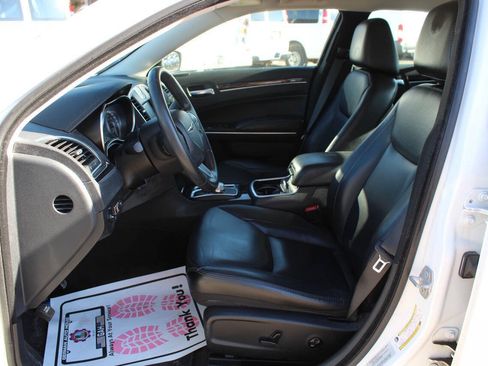 Used 2016 Chrysler 300 Limited AWD/4WD image 7