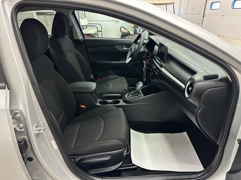 Used 2019 Kia Forte LXS image 26