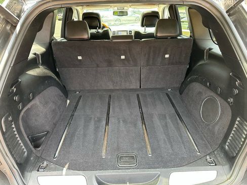 Used 2013 Jeep Grand Cherokee Overland image 7