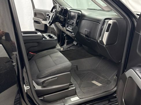 Used 2018 Chevrolet Silverado 1500 LT AWD/4WD image 29