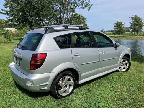 Used 2007 Pontiac Vibe w/ Sun And Sound Package FWD image 7
