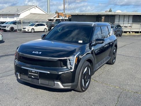 Certified 2026 Kia EV9 Wind image 3