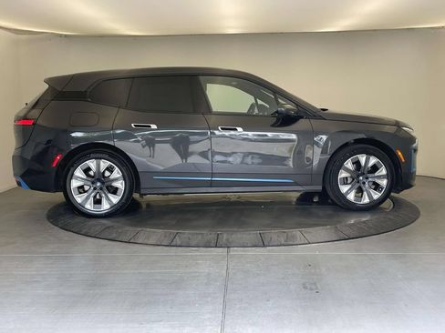 Used 2024 BMW iX xDrive50 AWD/4WD image 6
