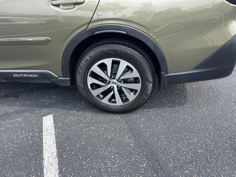 Used 2020 Subaru Outback Premium AWD/4WD image 12